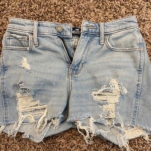 Hollister shorts!!